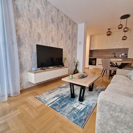 Moments Banja Luka Apartment Luaran gambar
